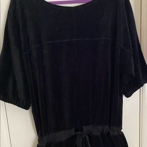 Black velvet tunic XL